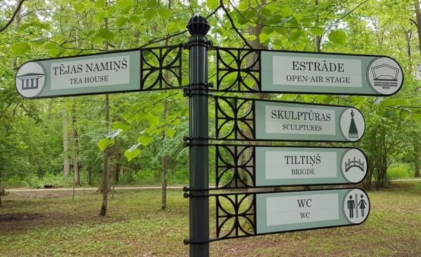 Tūrisma informācijas un ielu norāde (TN-03)