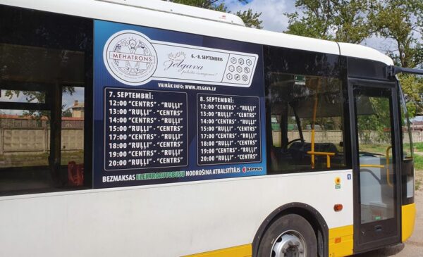 Autobusu aplīmēšana, auto reklāma